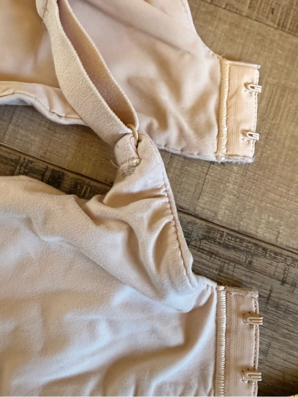Chantelle Norah Comfort Lace Underwire Bra - Cream (two) 34DD - Picture 10 of 12